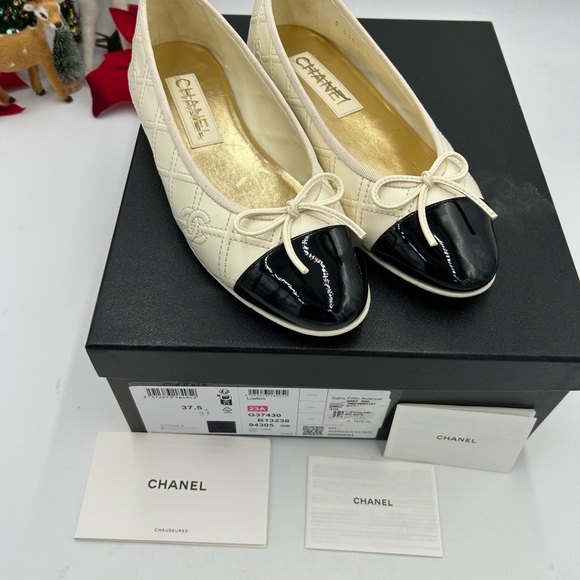 Women’s Chanel lambskin cap toe ballet flats size 37.5 made in Italy.PRISTINE - Picture 8 of 10